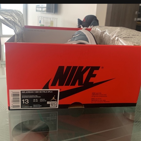 Jordan 1 Facetasms
